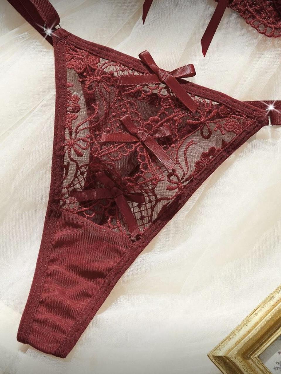 Conjunto Burdeus Vintage - Image 4