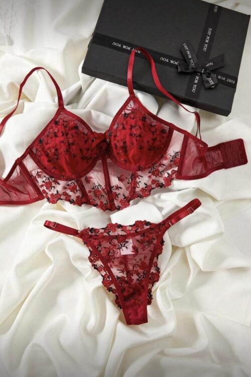 Conjunto Flores Rojas